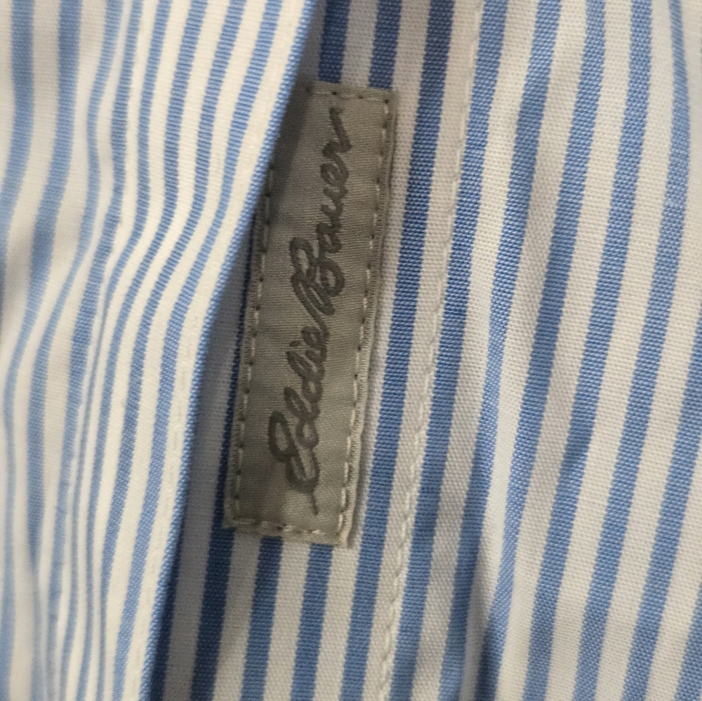 Eddie Bauer Light Blue Striped Button Down Shirt Wrinkle Free Shape Fit S Petite - Picture 4 of 5